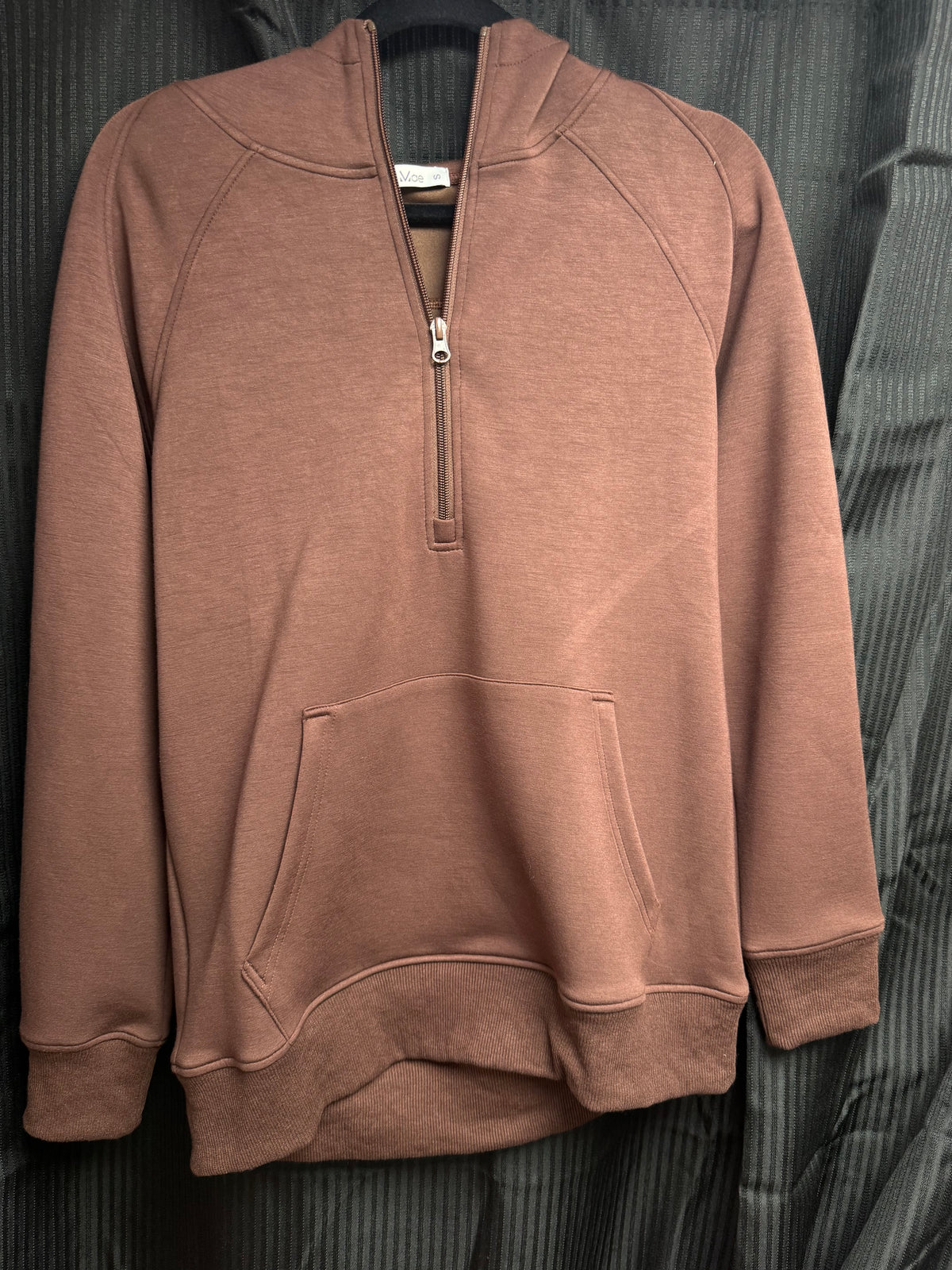 MICHELLE MAE NUTMEG HOODED PULLOVER