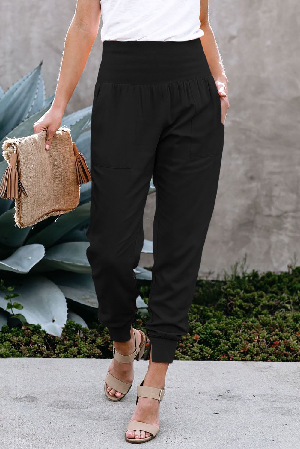 BLACK RELAXED FIT JOGGER