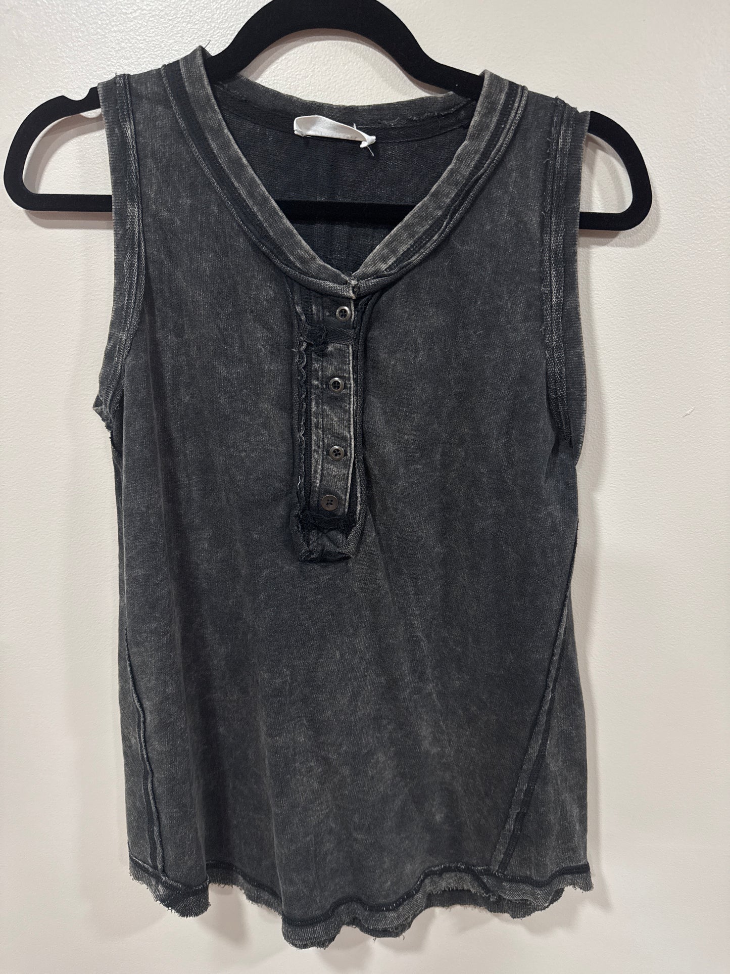 BLACK ACID WASH BUTTON TANK SIZE SMALL