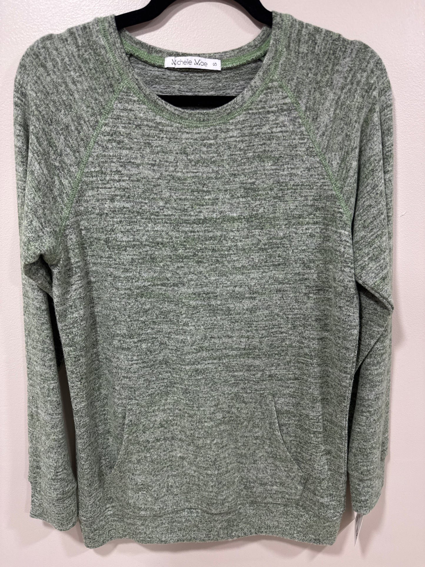 MICHELLE MAE BRUSHED HEATHER GREEN TOP WITH FRONT POCKET