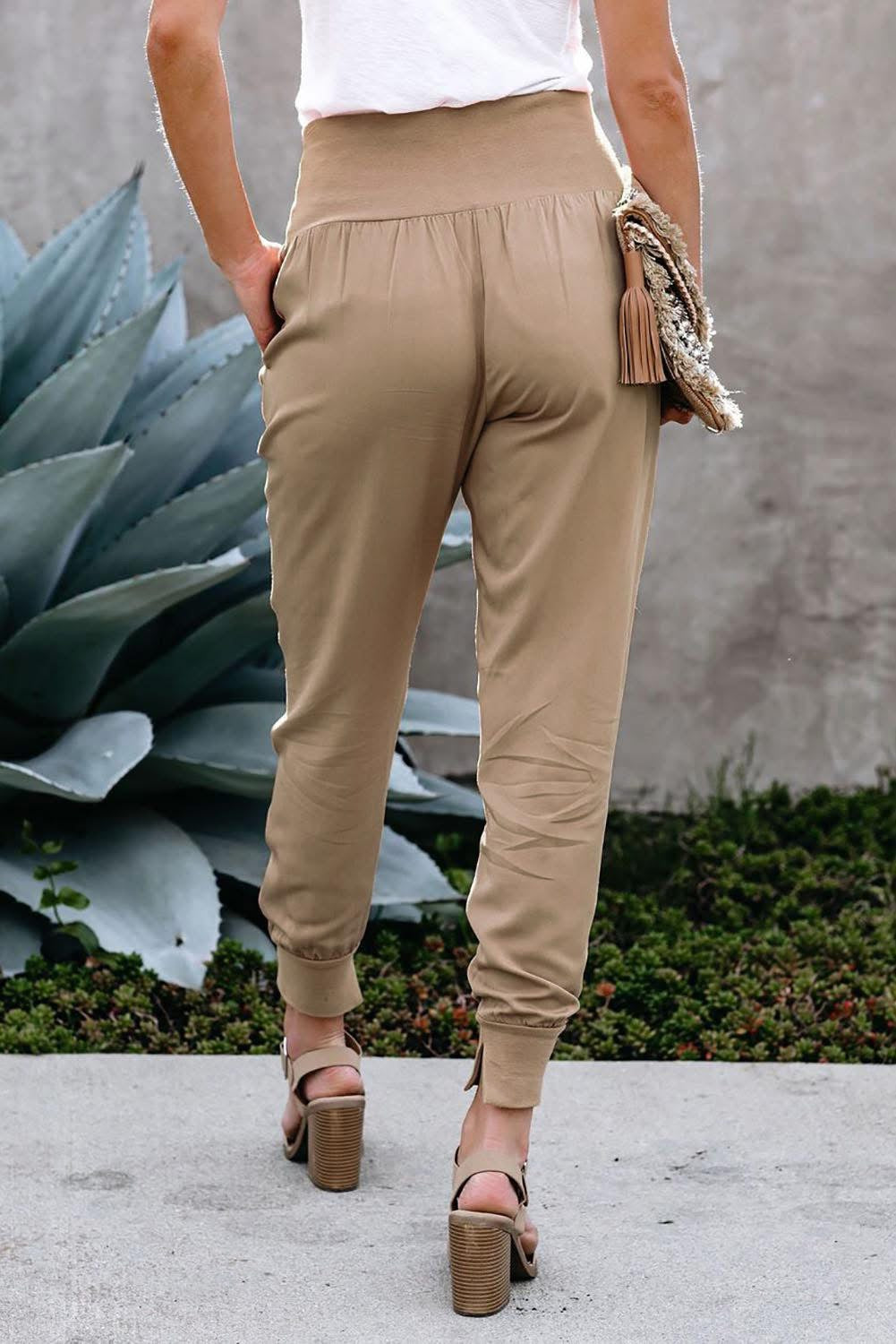 KHAKI RELAXED FIT JOGGER
