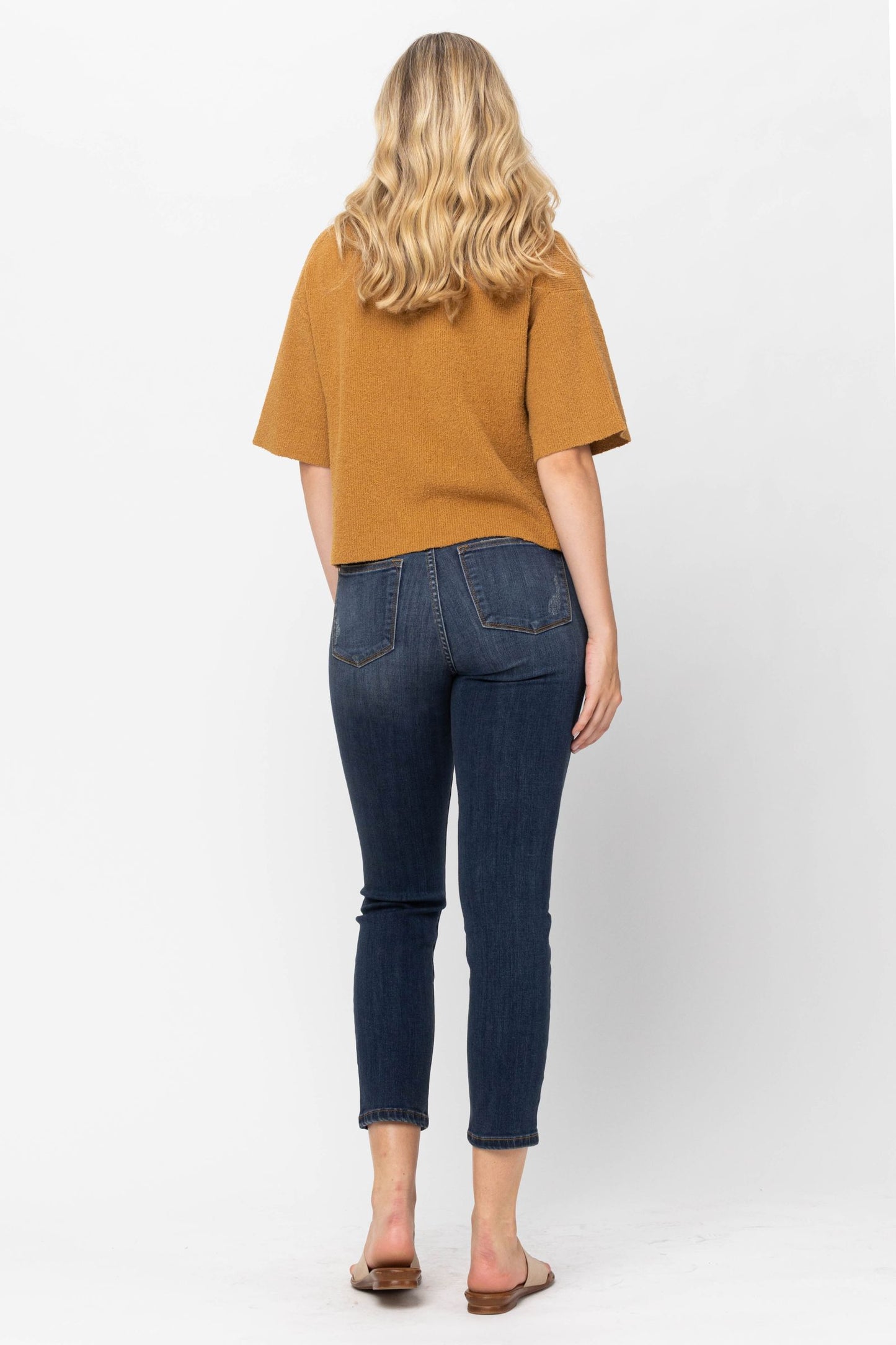JUDY BLUE MID-RISE RELAXED FIT-2 INSEAM OPTIONS