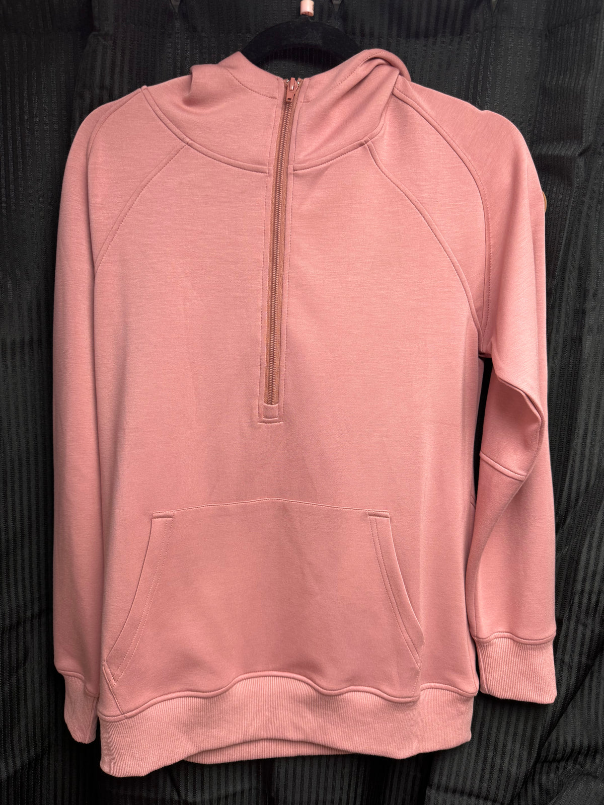 MICHELLE MAE HOODED PULLOVER