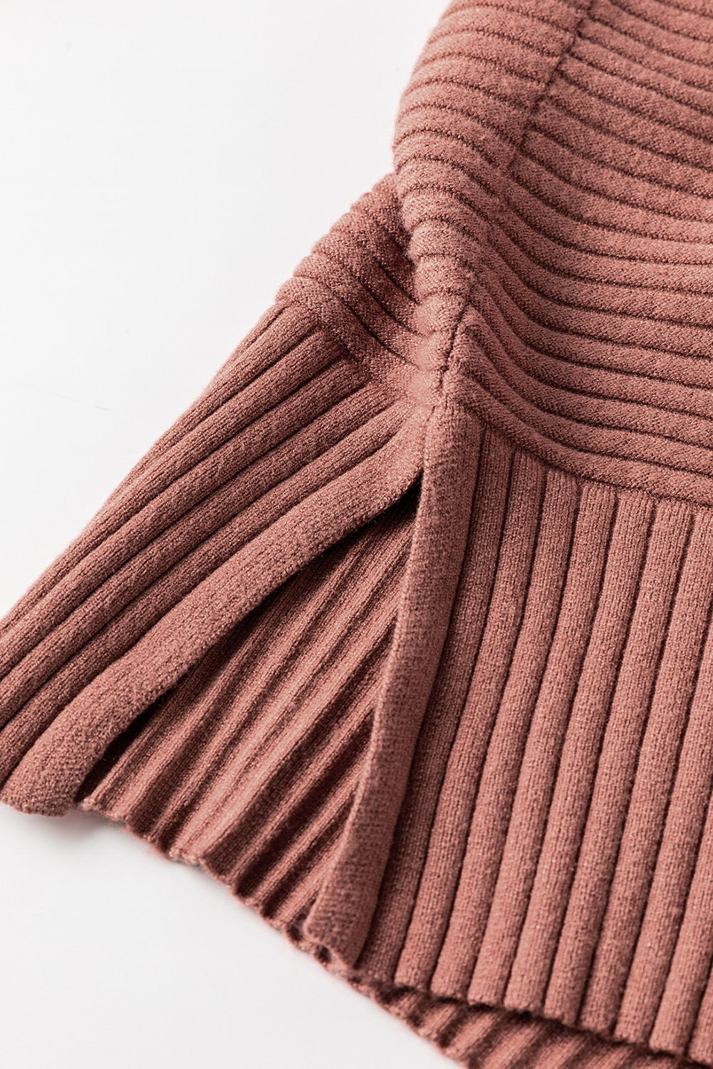 SOFT MINERAL RED RIBBED KNIT TURTLENECK SWEATER