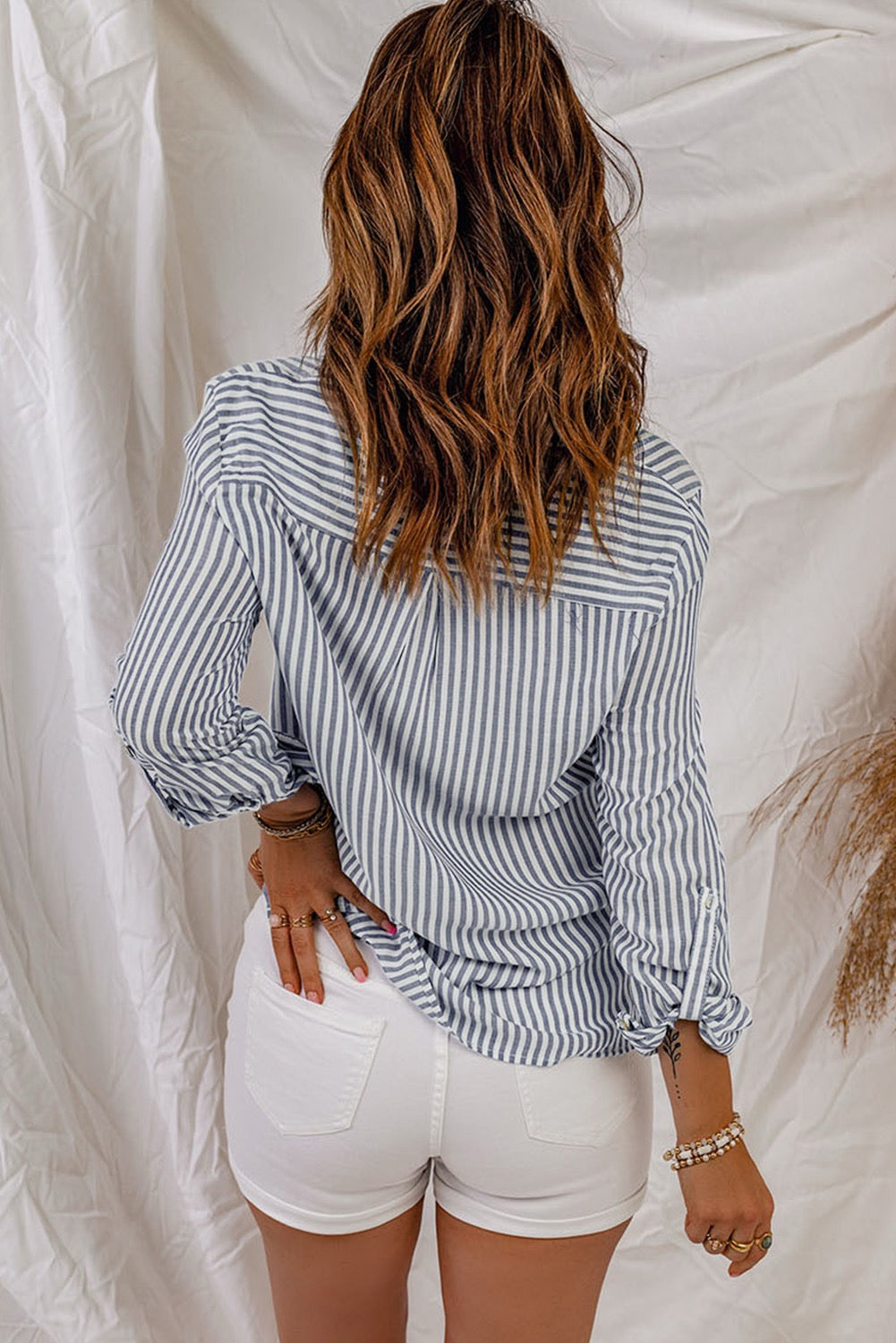 BLUE STRIPED POCKETED BUTTON DOWN LONG SLEEVE SHIRT