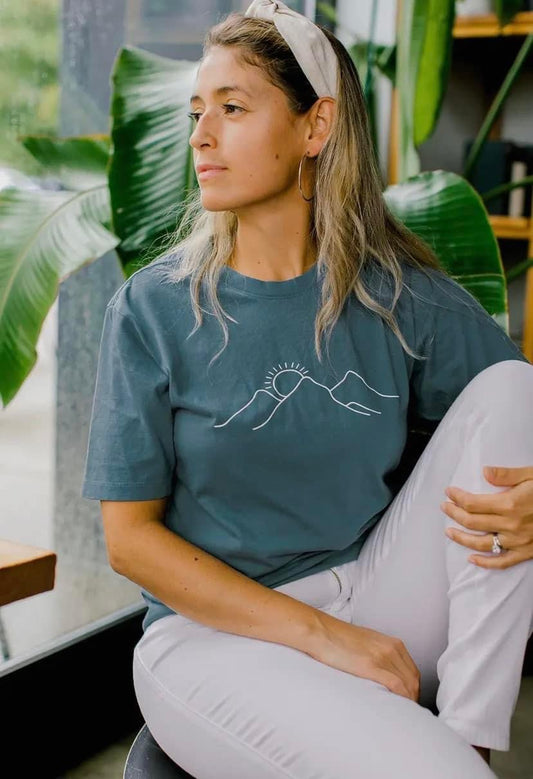 UNISEX MOUNTAIN T