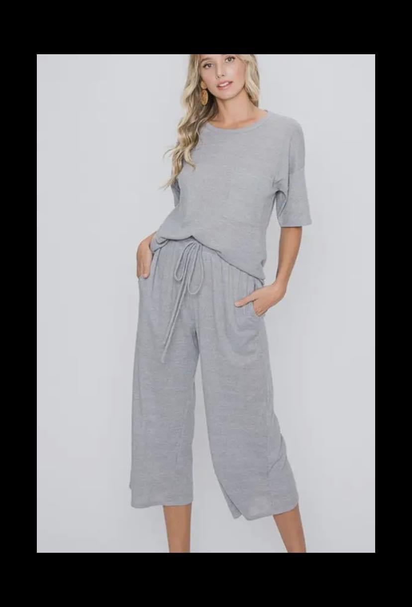 CROPPED GRAY LOUNGE PANTS WITH POCKETS