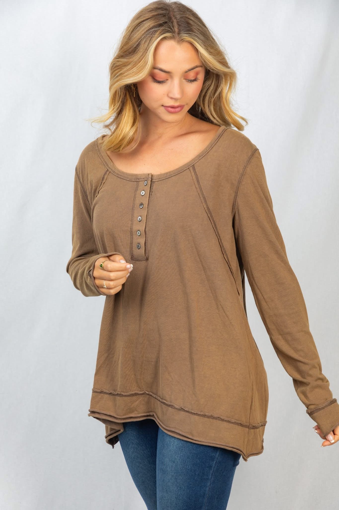 MOCHA OVERSIZED HENLEY TOP